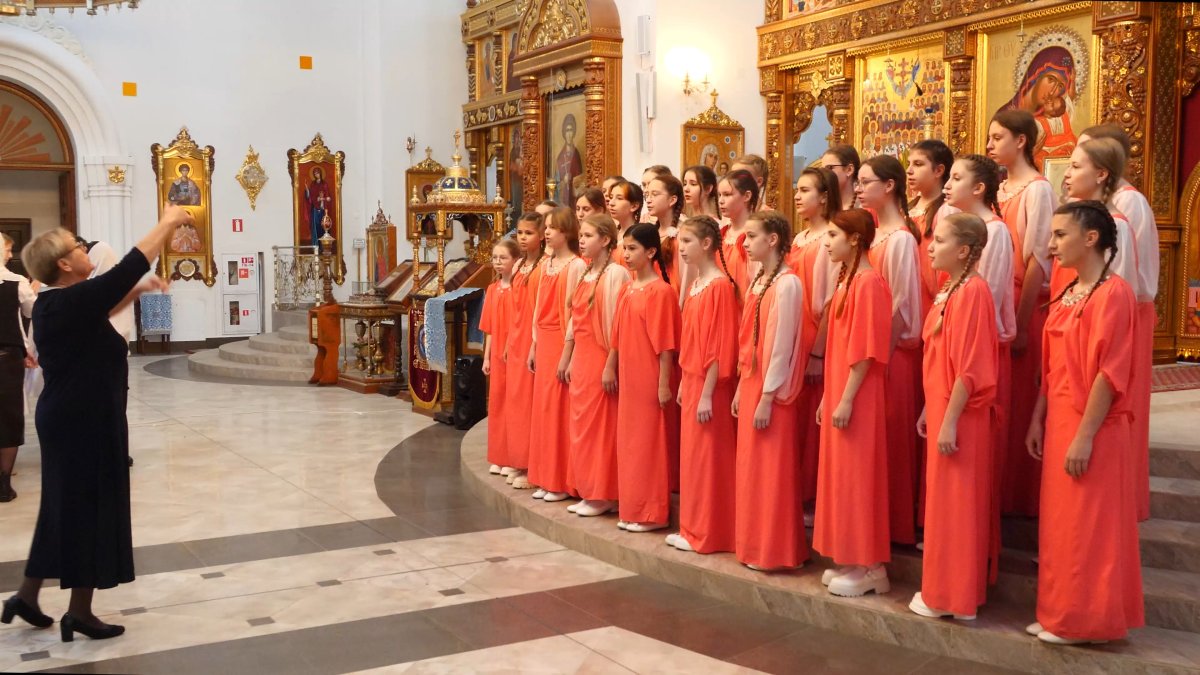 v_Minske_sostoyalsya_I_horovoy_Festival_duhovnoy_m...